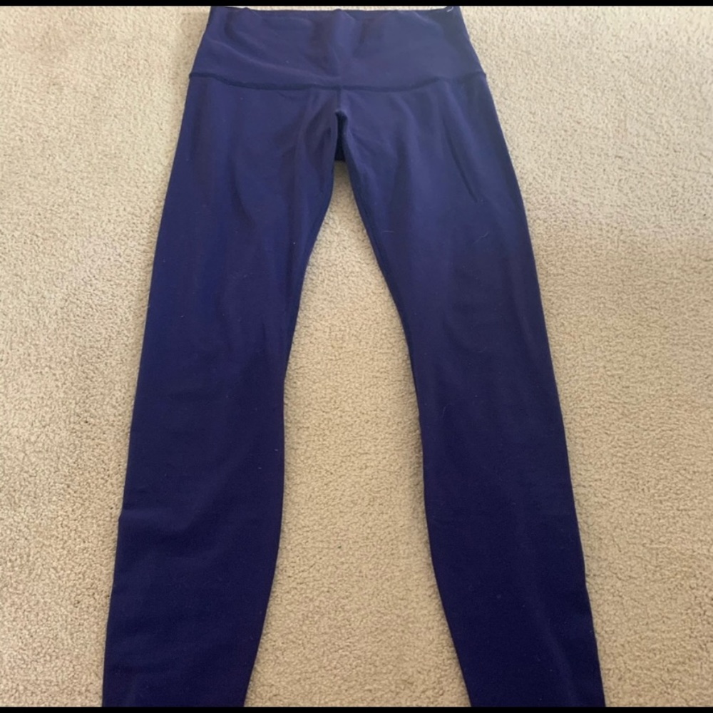 Navy UnderWunder LuluLemon Leggings